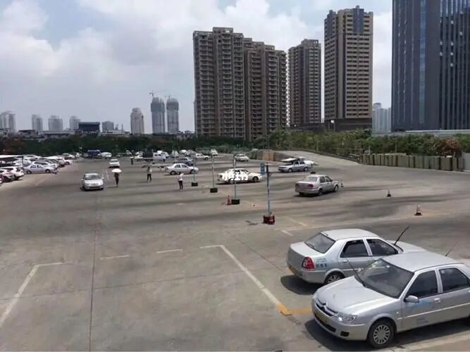 集美学生考驾照首选 集美驾校详解