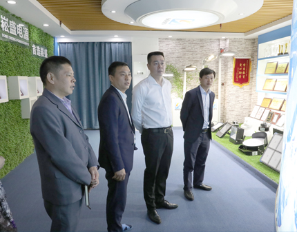 宝安区领导莅临ag亚游视察调研指导工作